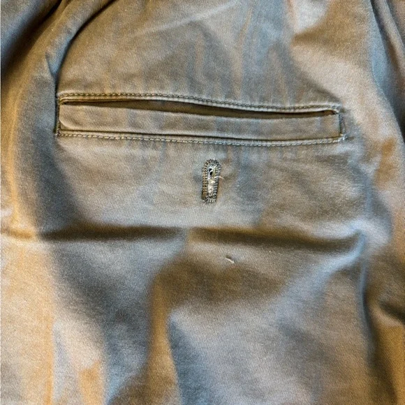 GAP Gray Cargo Relaxed Fit Joggers - Picture 3 of 11